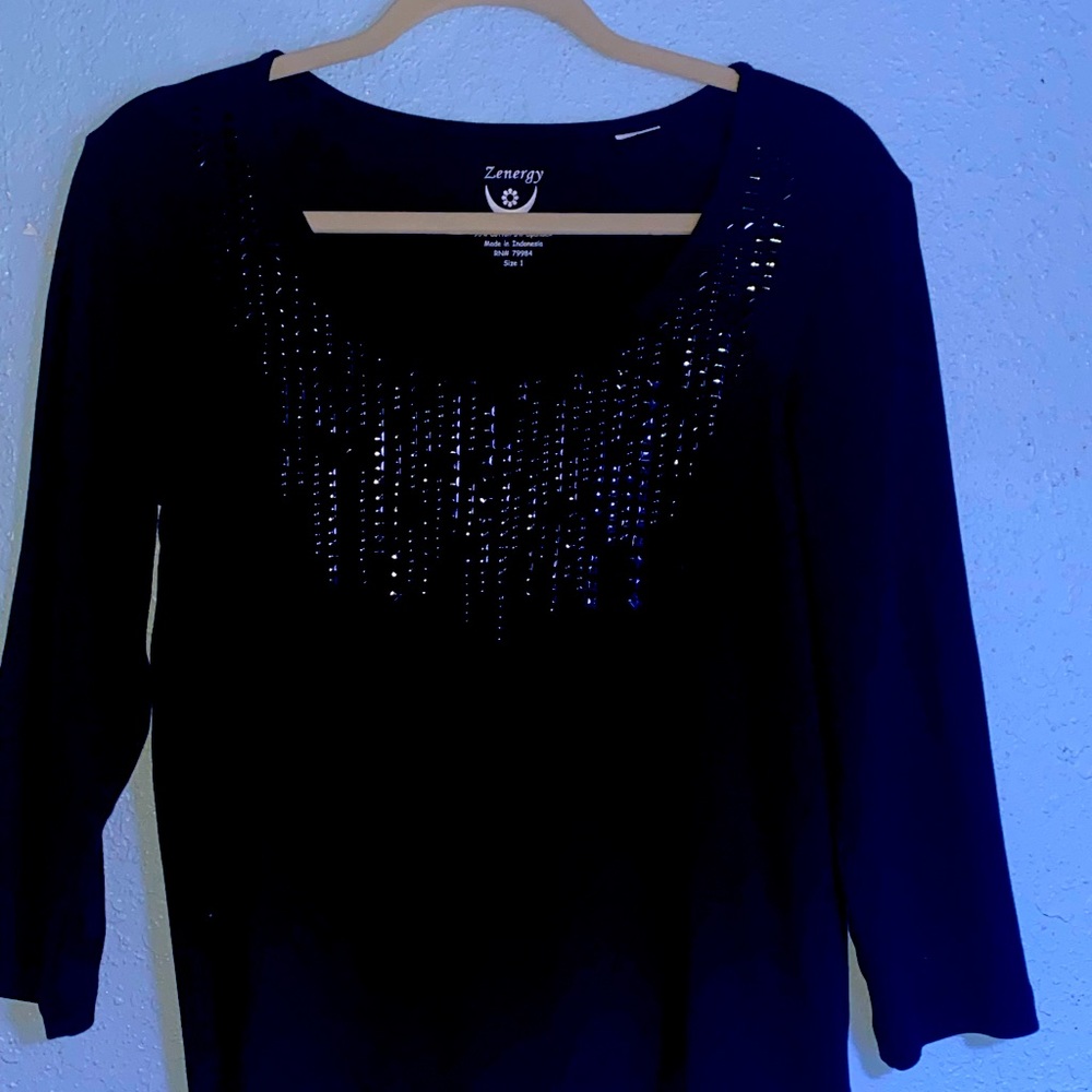 Zenergy by Chicos Top Blouse Embellished 3/4 Sleeves Scoop Neck Stretch SZ 1